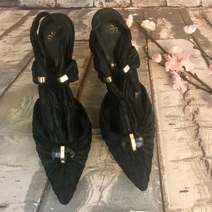 J. Reneé Carina Black & Gold Heels Dark Green Gem